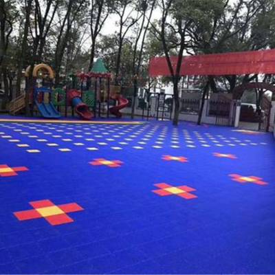 中國(guó)供應(yīng)商與廠家 戶外地板采購(gòu)指南與市場(chǎng)洞察